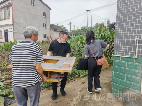 四川内江市中区朝阳道子田村“六净六顺”改善村面貌助力乡村振兴